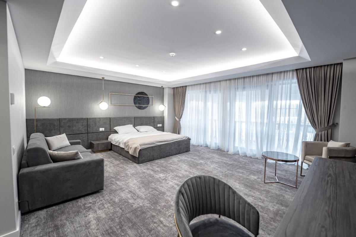 Caprice Complex - Housity