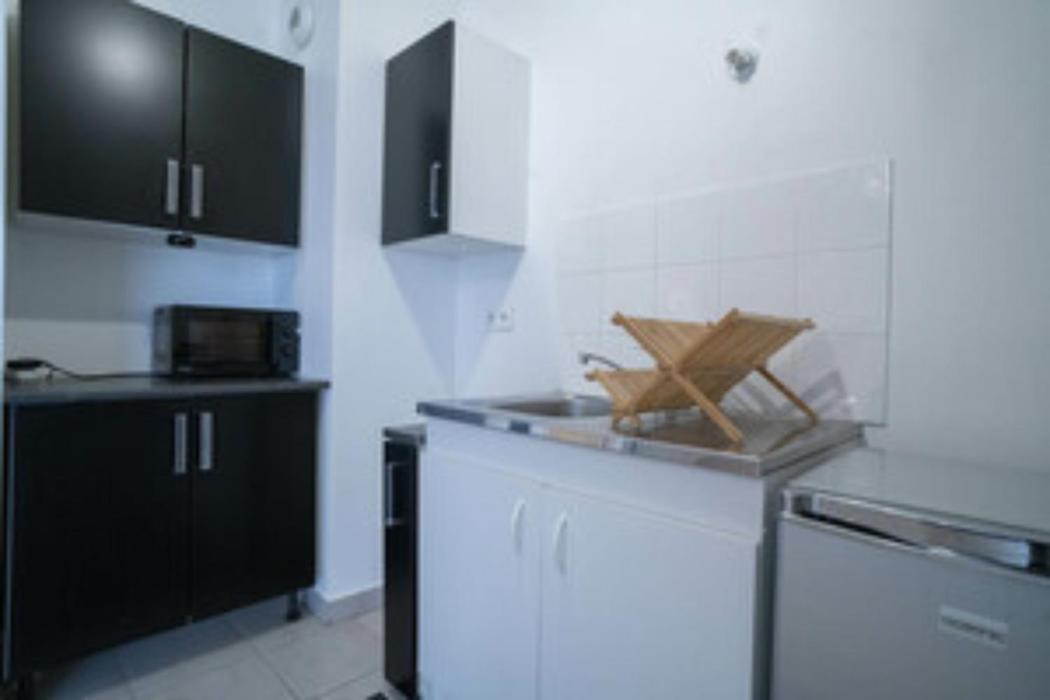 Suitetrails - Lovely 1-bedroom unit with free parking on premise