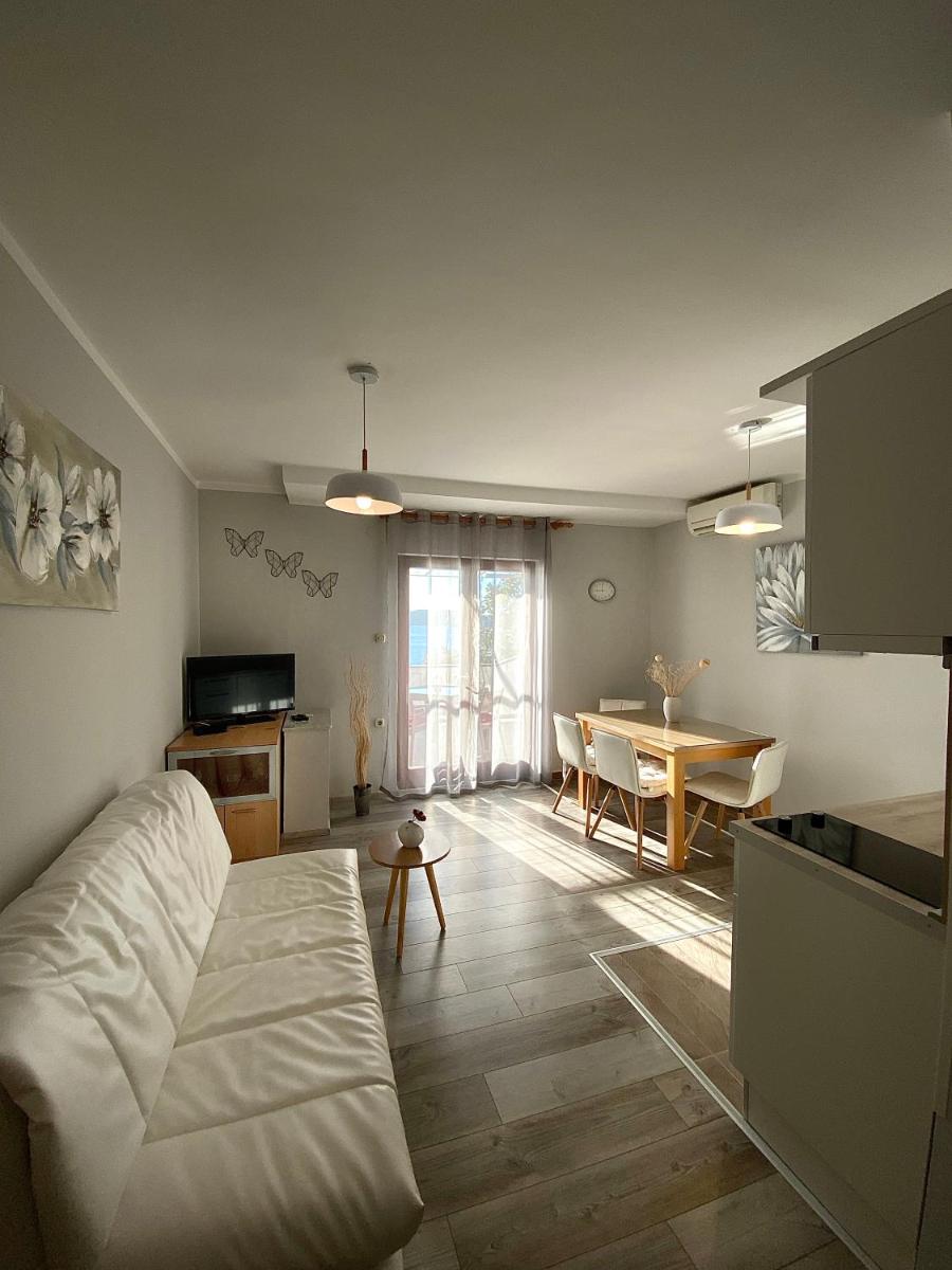 House Meri - Housity