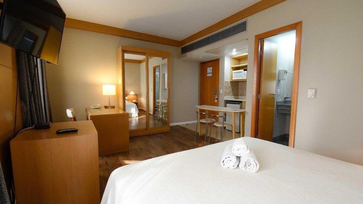 Flat 1208 Lazer completo - Prox. Shopping e Metrô - Housity