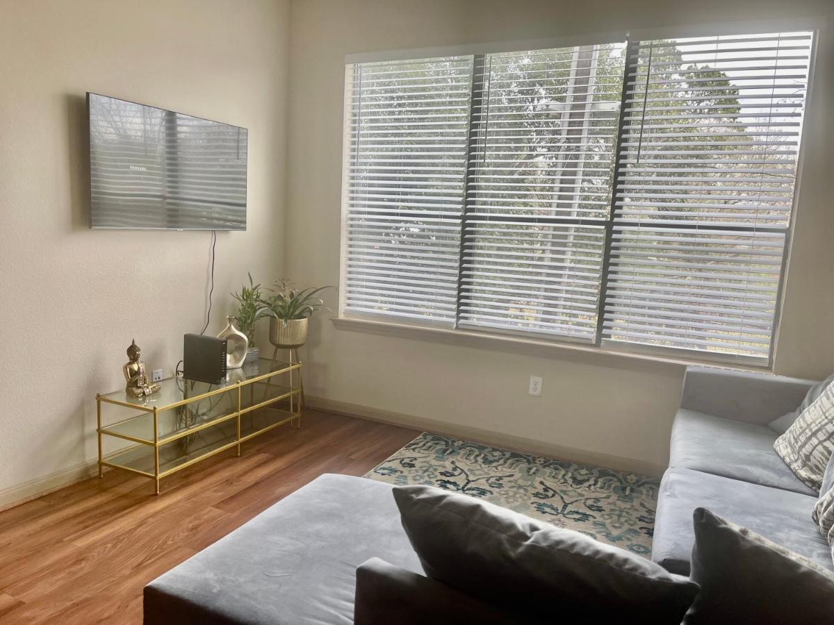 Lux Getaway - Housity