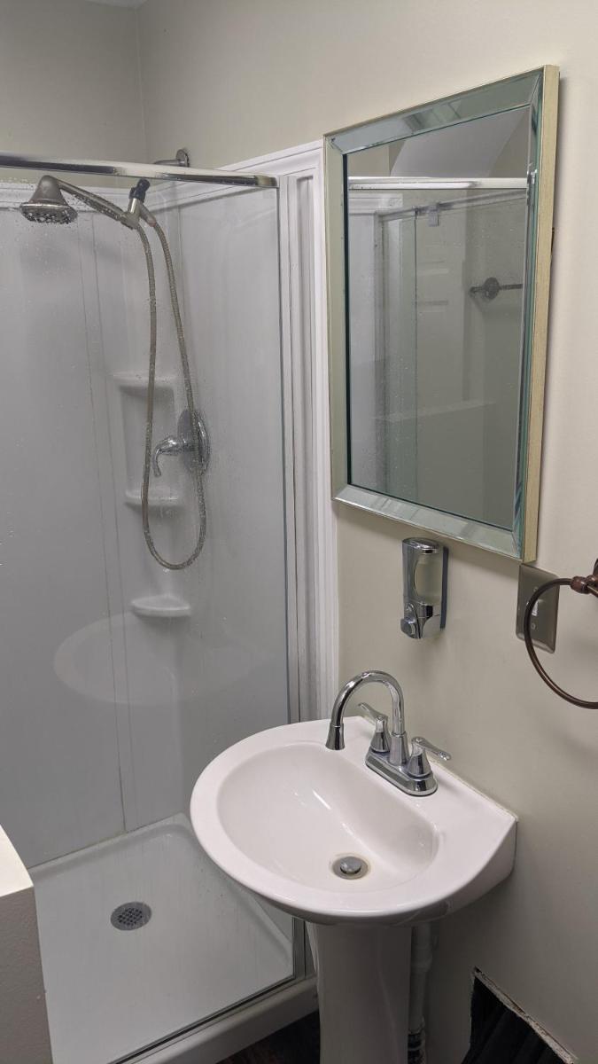 Beautiful and Cozy Homes - Housity