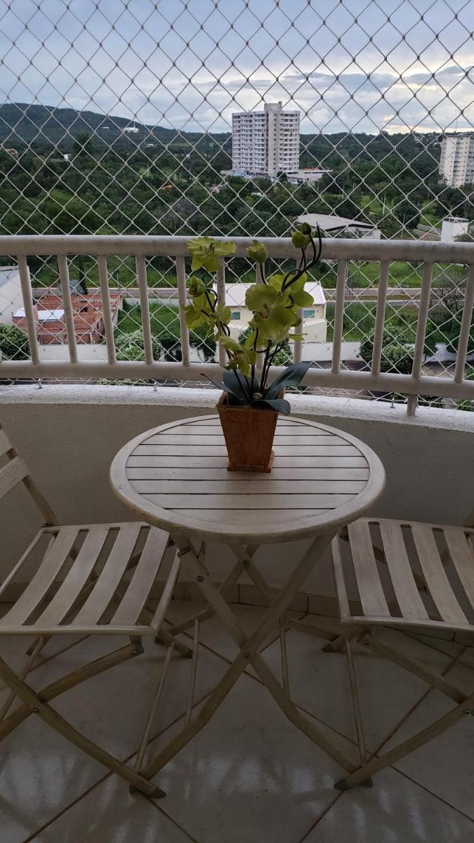 LINDOS FLATs com 7 PISCINAS, Bar Molhado, Restaurante - PERTO DO CENTRO DE CALDAS NOVAS! - Housity