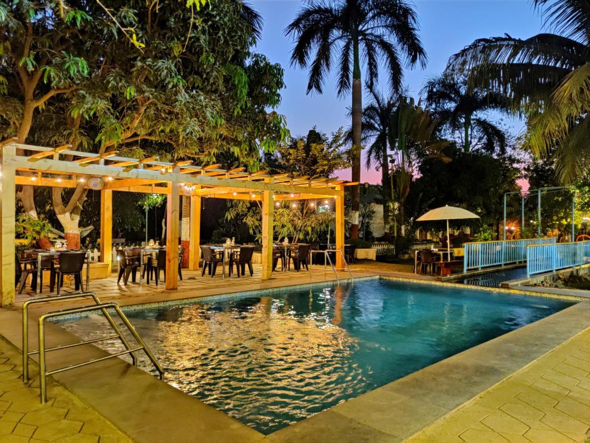 Pushp Vatika Resort & Lawns - Housity