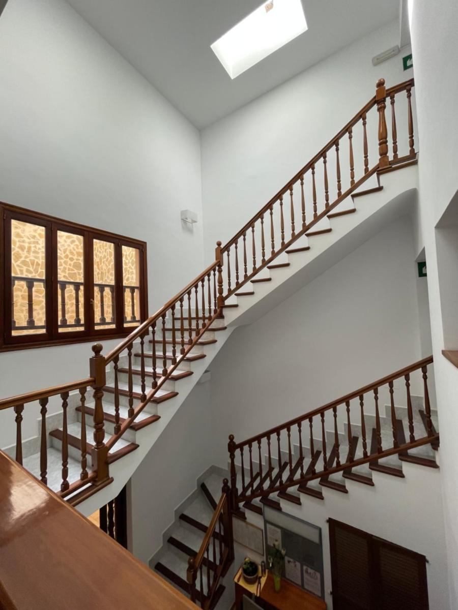 Hostal CAN GALLU - Housity