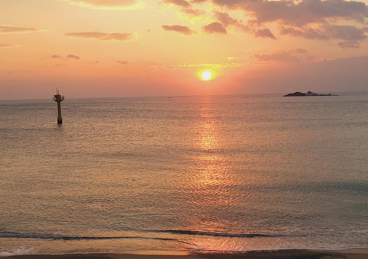 Seaside Pension - Housity