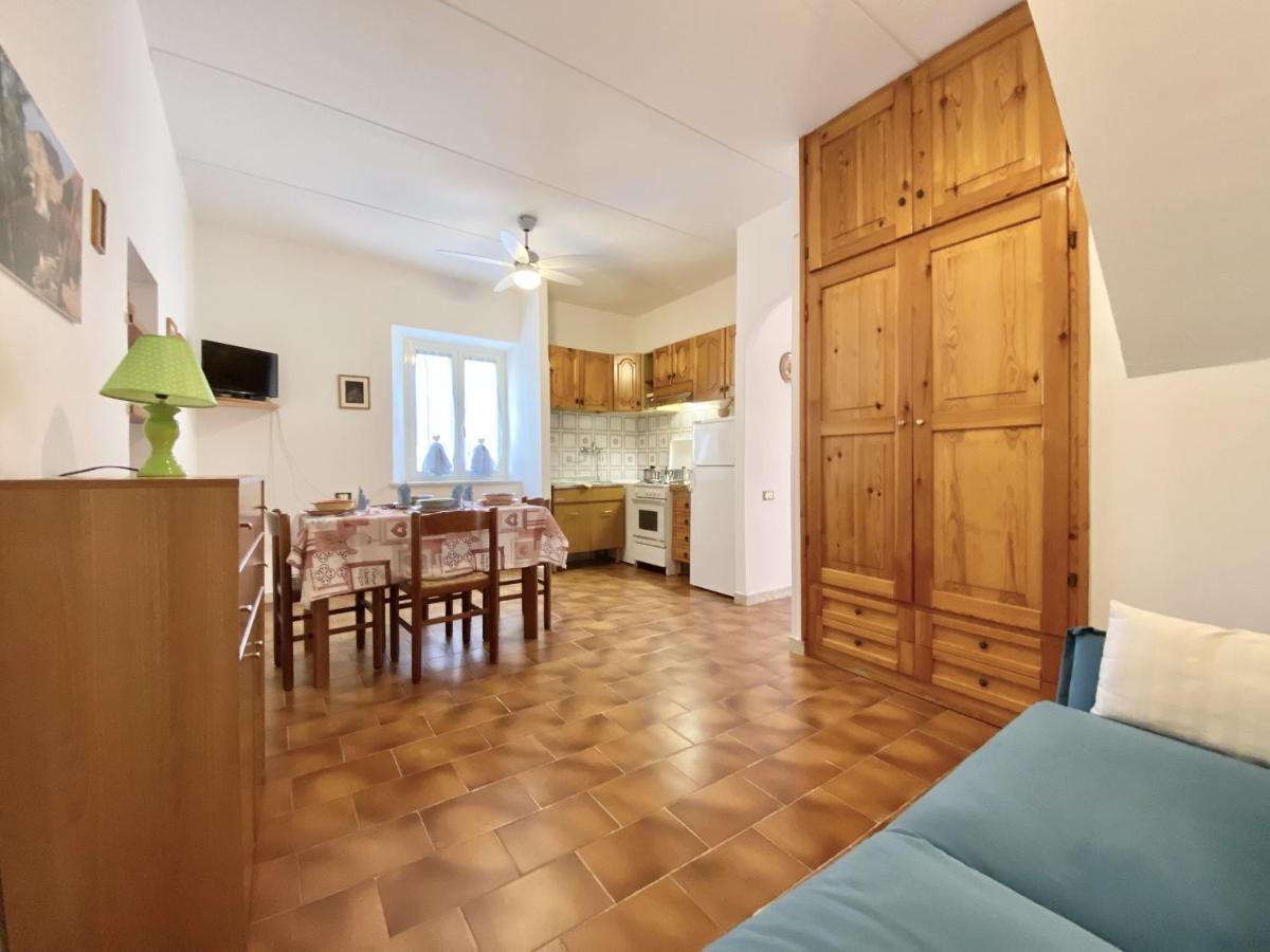 Holidaycasa Isabel - In pieno centro storico - Housity