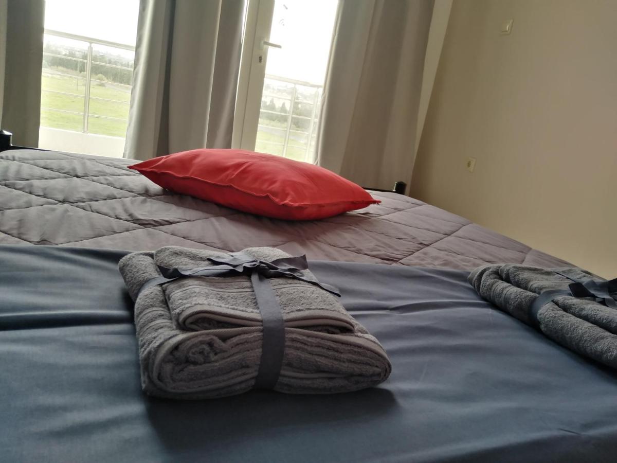 STUDIOS POSEIDONIA apartments 50 & 70 sqm with sea view - Housity