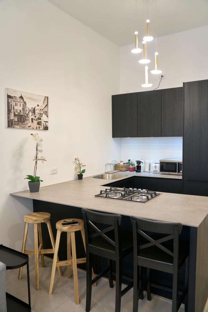 Montefiore Luxury Apartment By Nimizz - Housity