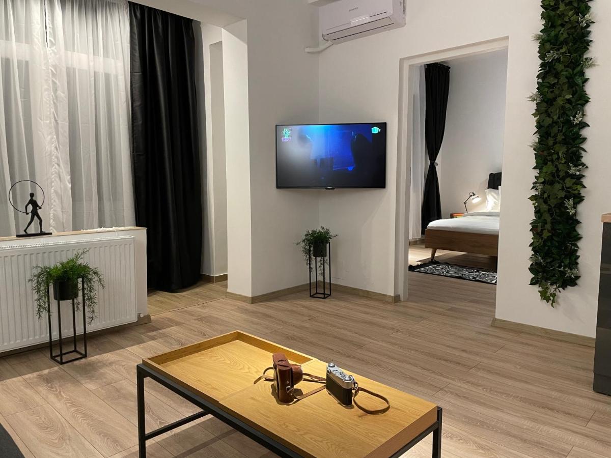 Old Town Superior Apartment by MRG - Housity
