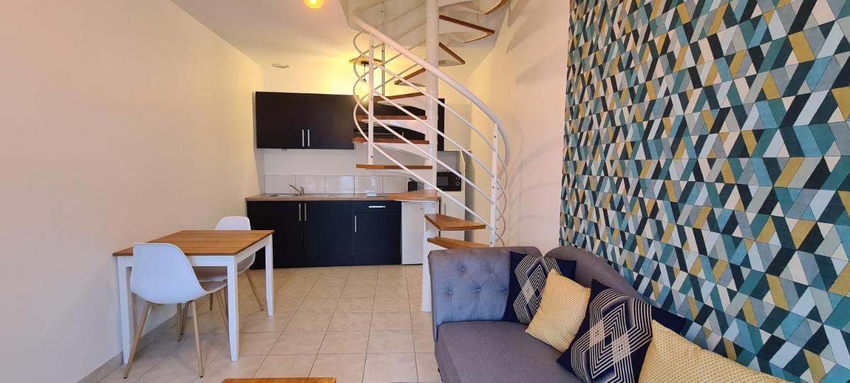 Suitetrails - Appartement Samuel centre ville Les Herbiers, 10 min du Puy du Fou