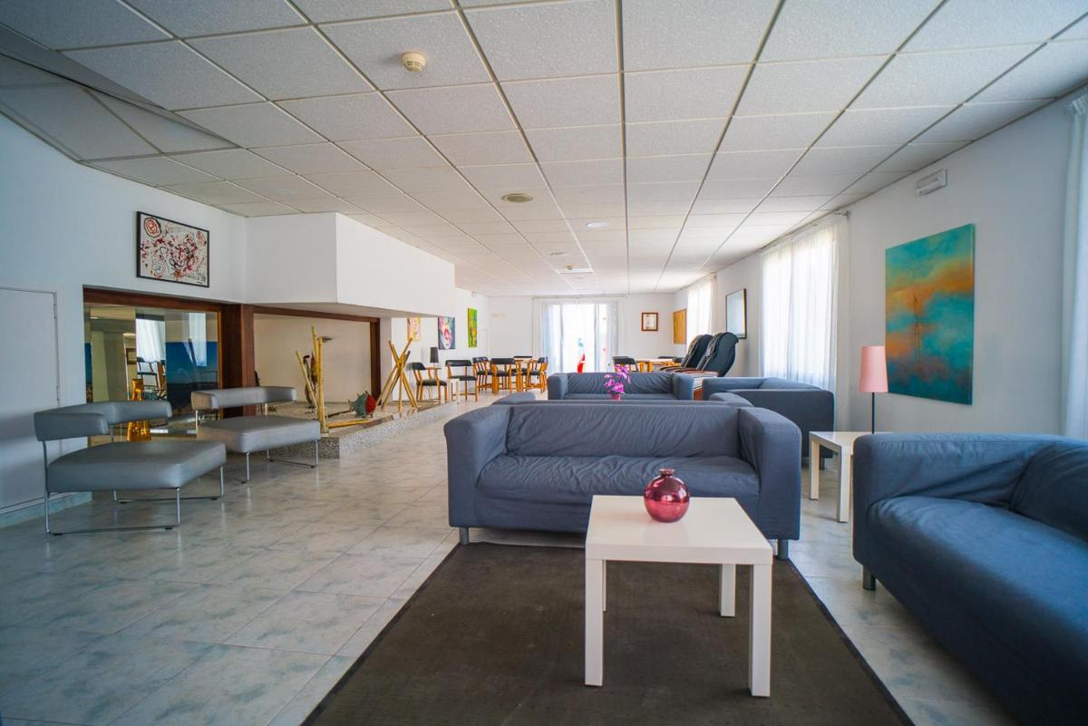 Hotel Sur - Housity
