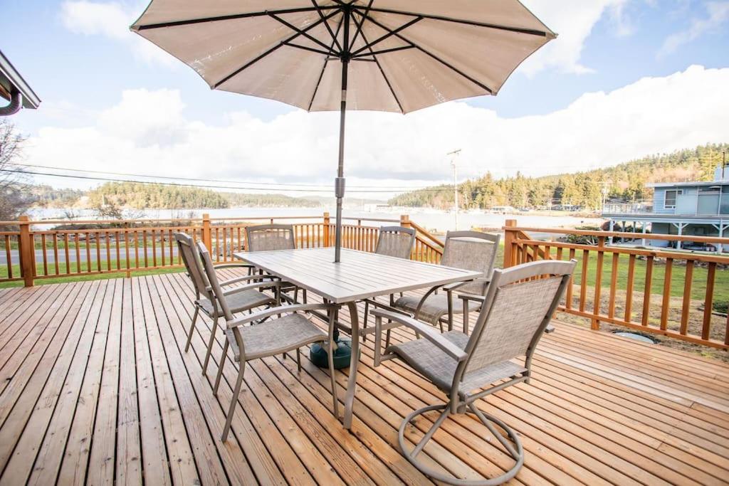 Cornet Bay Cottage - Housity