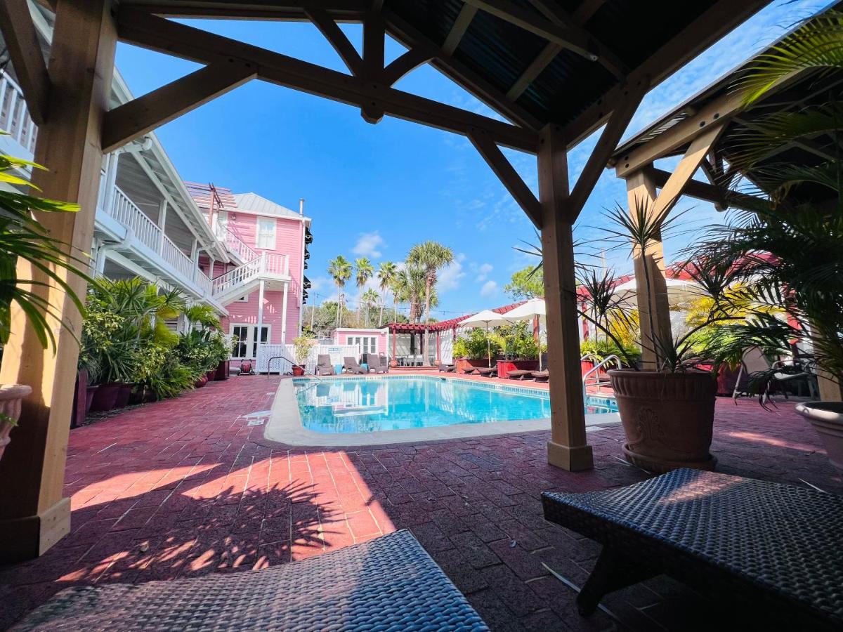The Riverview Hotel - New Smyrna Beach - Housity