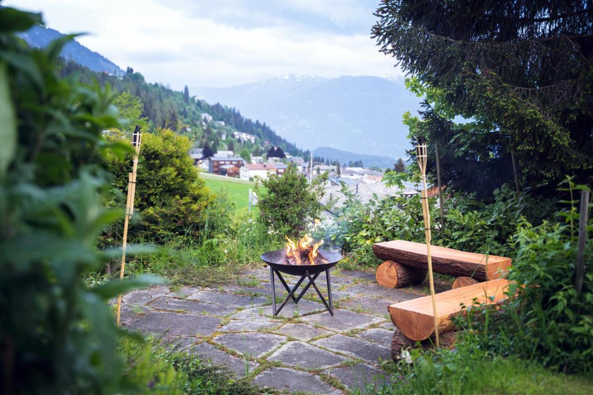 Charmantes Apartment mit grossem Garten .Kids4free. - Housity