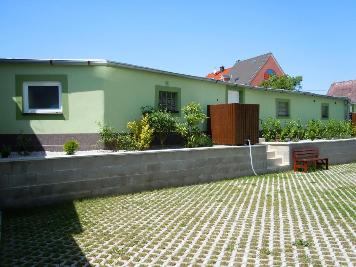 Pension Česká - Housity