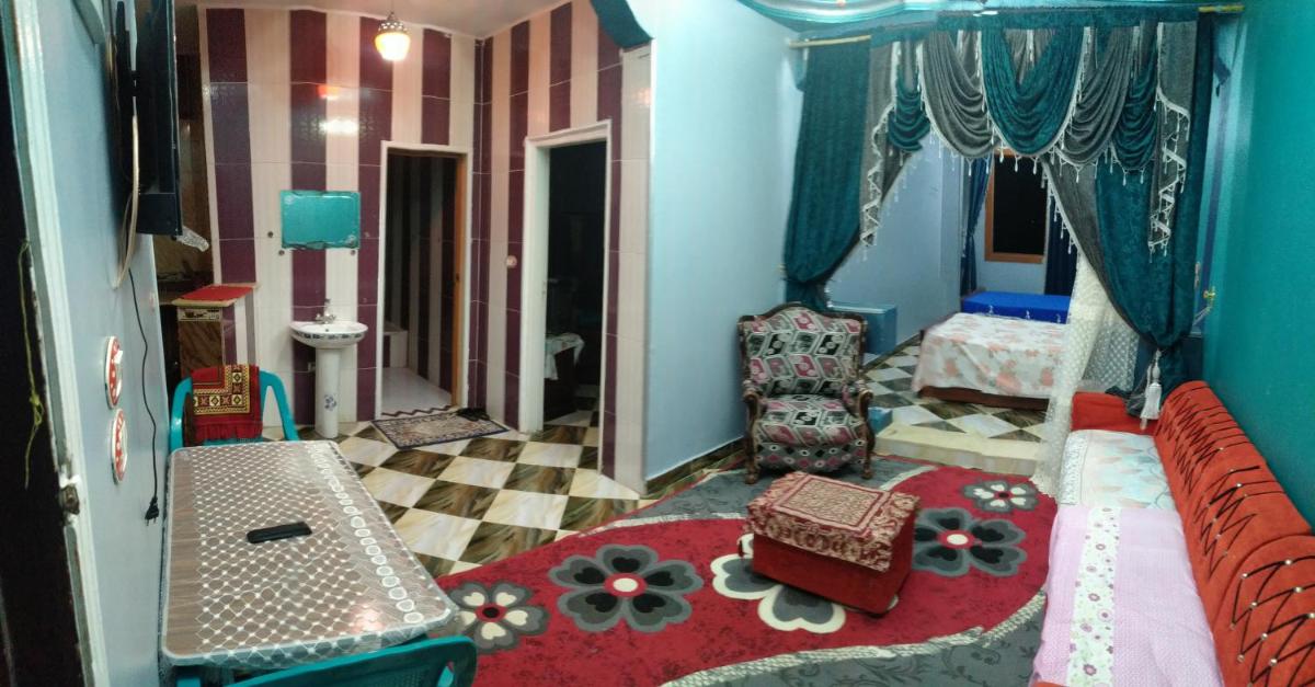 شقق وشليهات رشيد علي ضفاف بحيره قارون - Housity