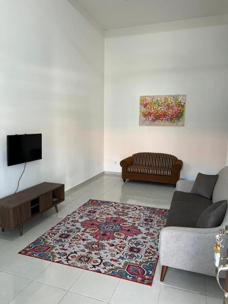 Homestay Ayi 2 - Housity