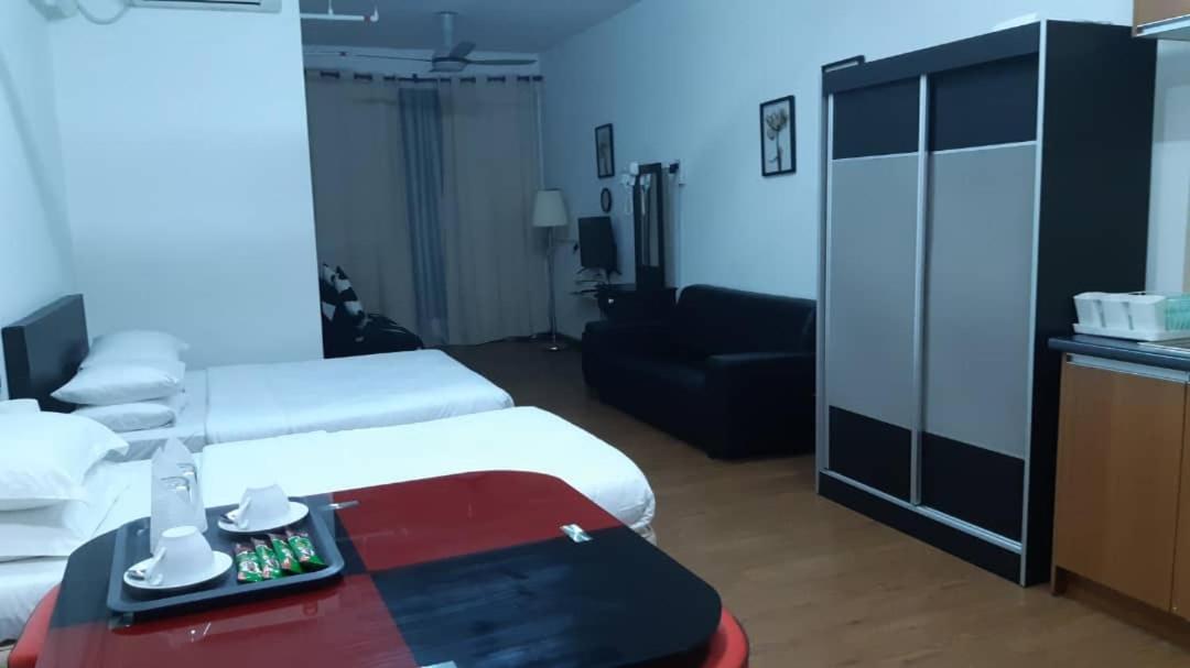 STUDIO APARTMENT SURIA JAYA - Housity