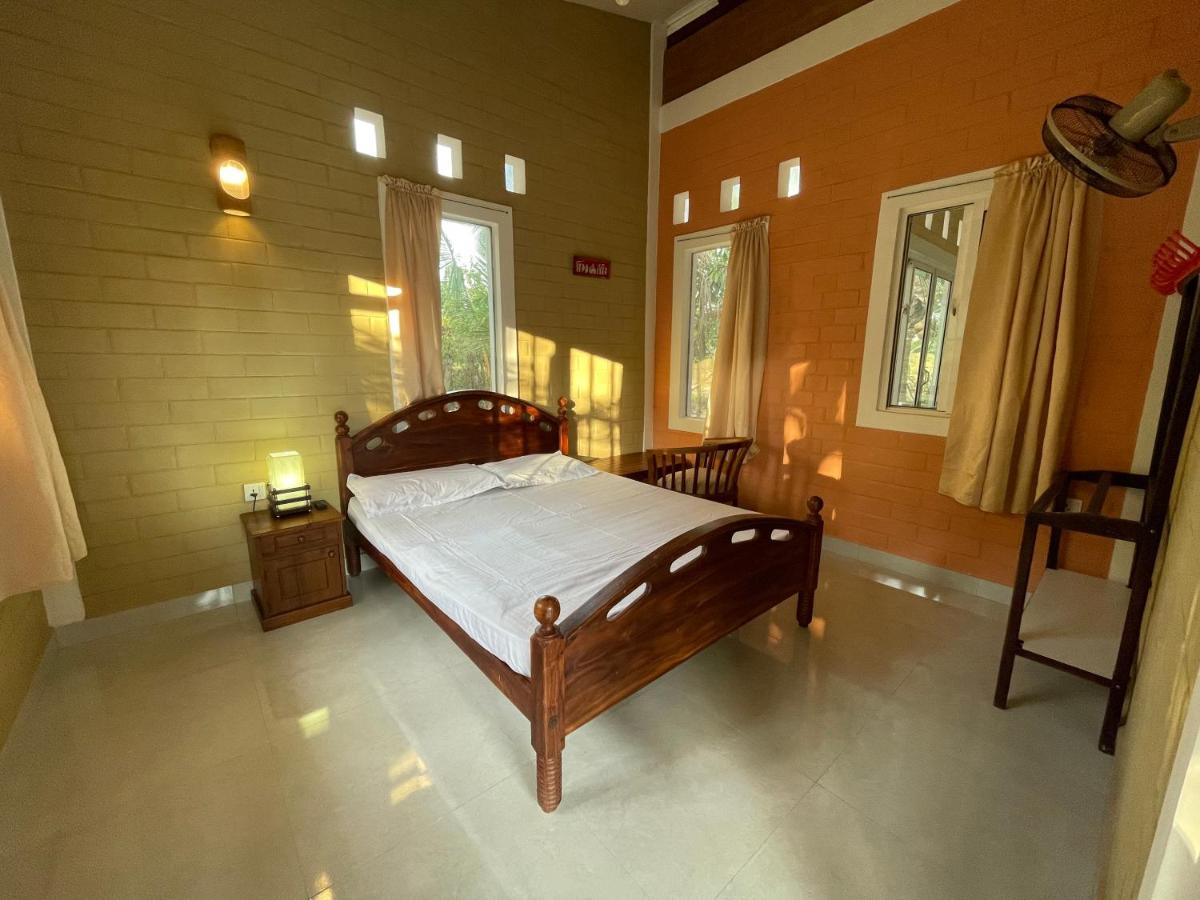 Brick House - Housity