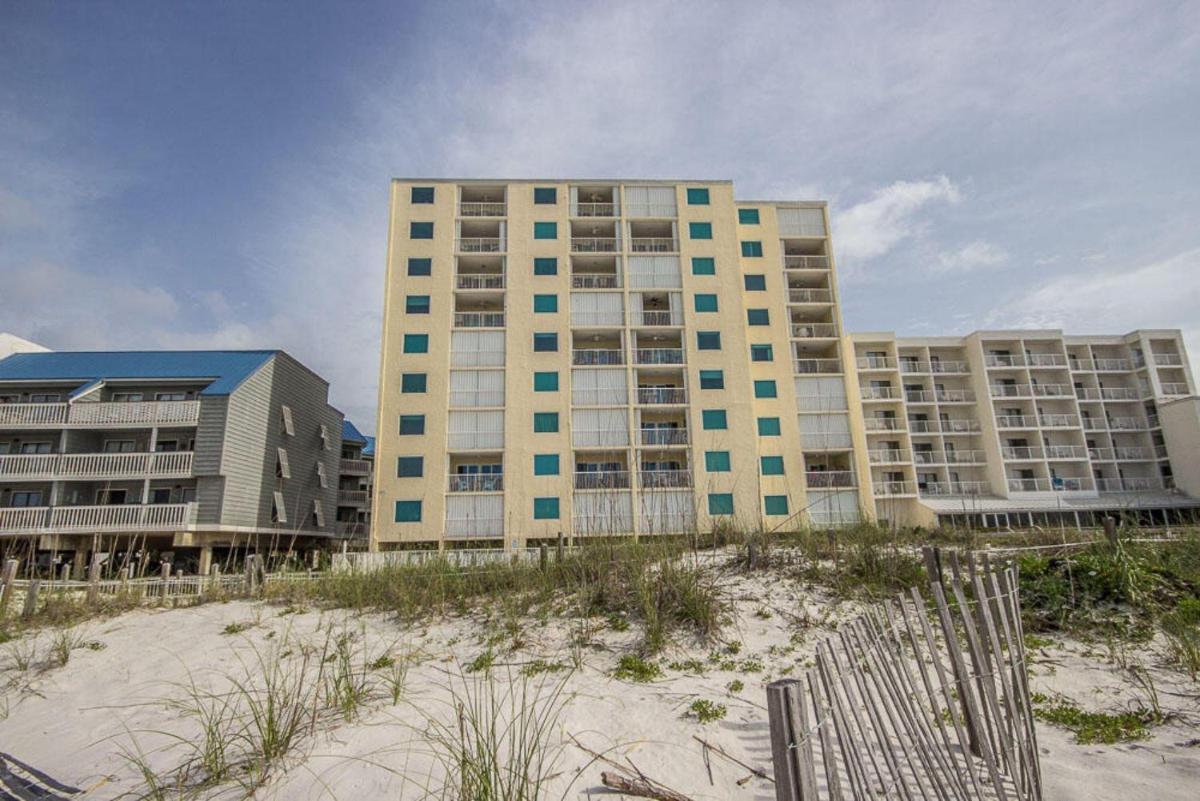 Castaways by Youngs Suncoast - Housity