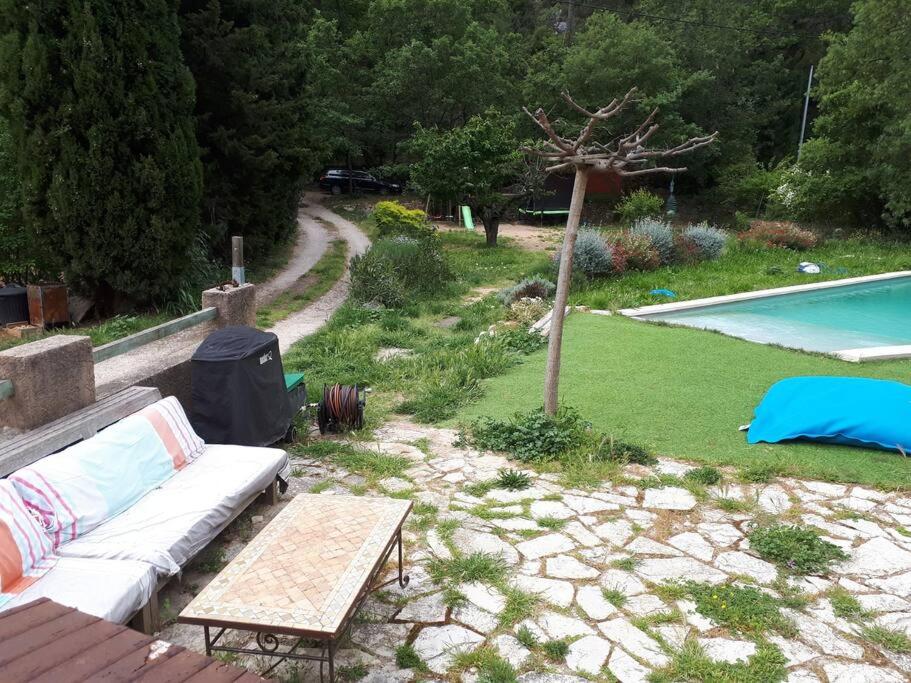 Maison avec piscine au cœur de la Provence - Housity