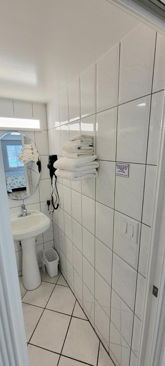 Satellite Motel - Housity
