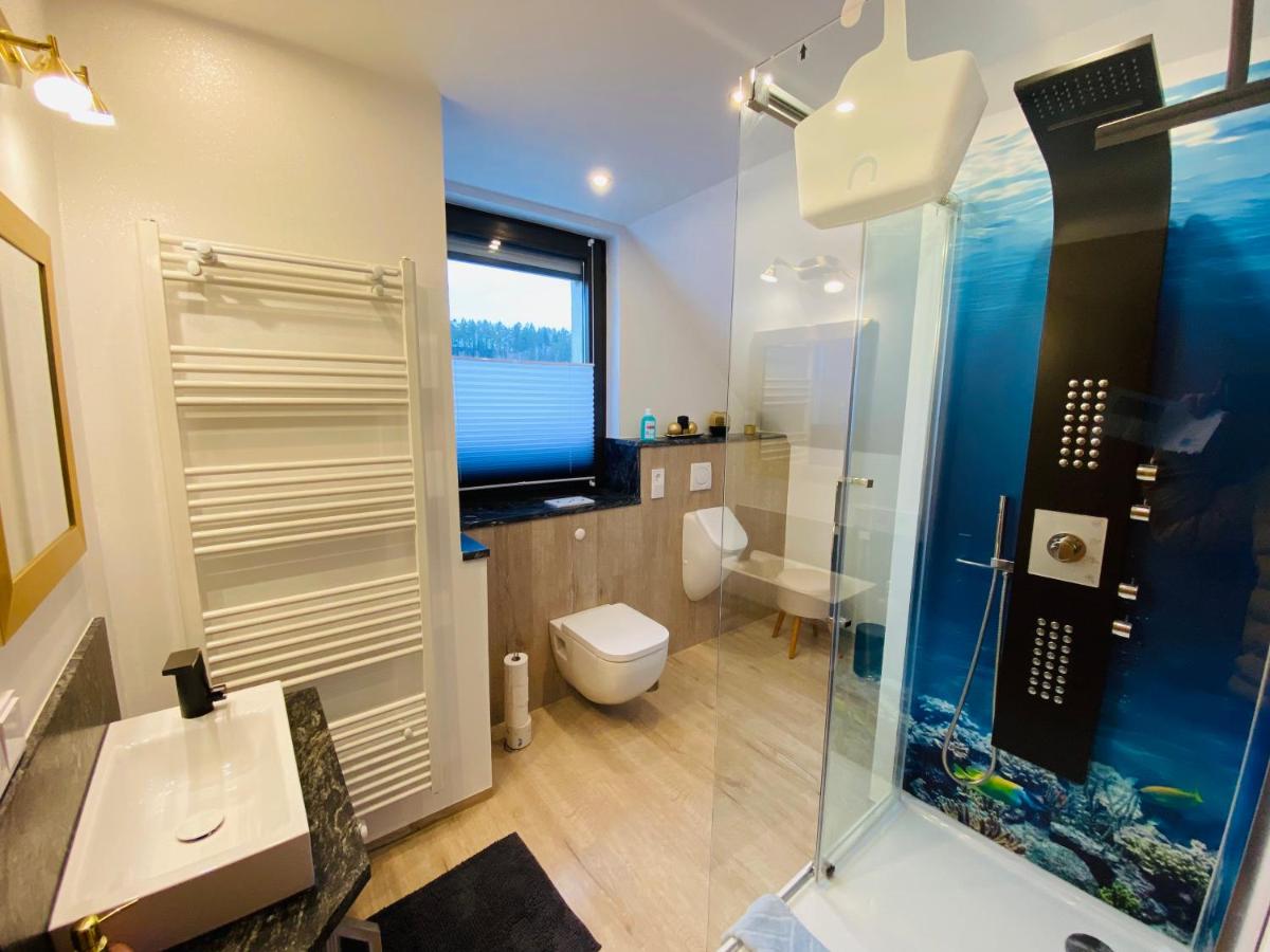 Ferienhaus zur Waldauer Höhe mit 3 SZ, 120qm & 40qm Balkon - Housity