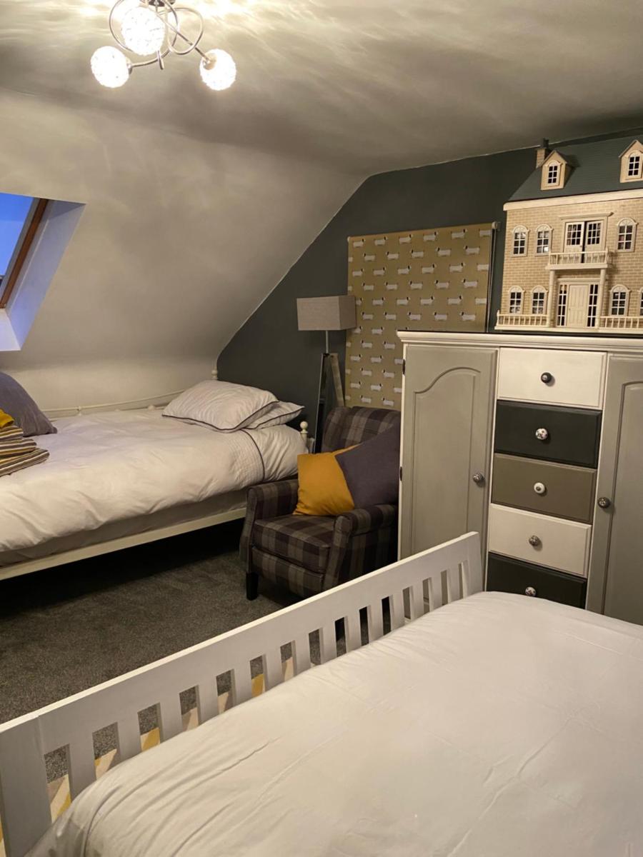 Lynwood, Cupar, Fife - Housity