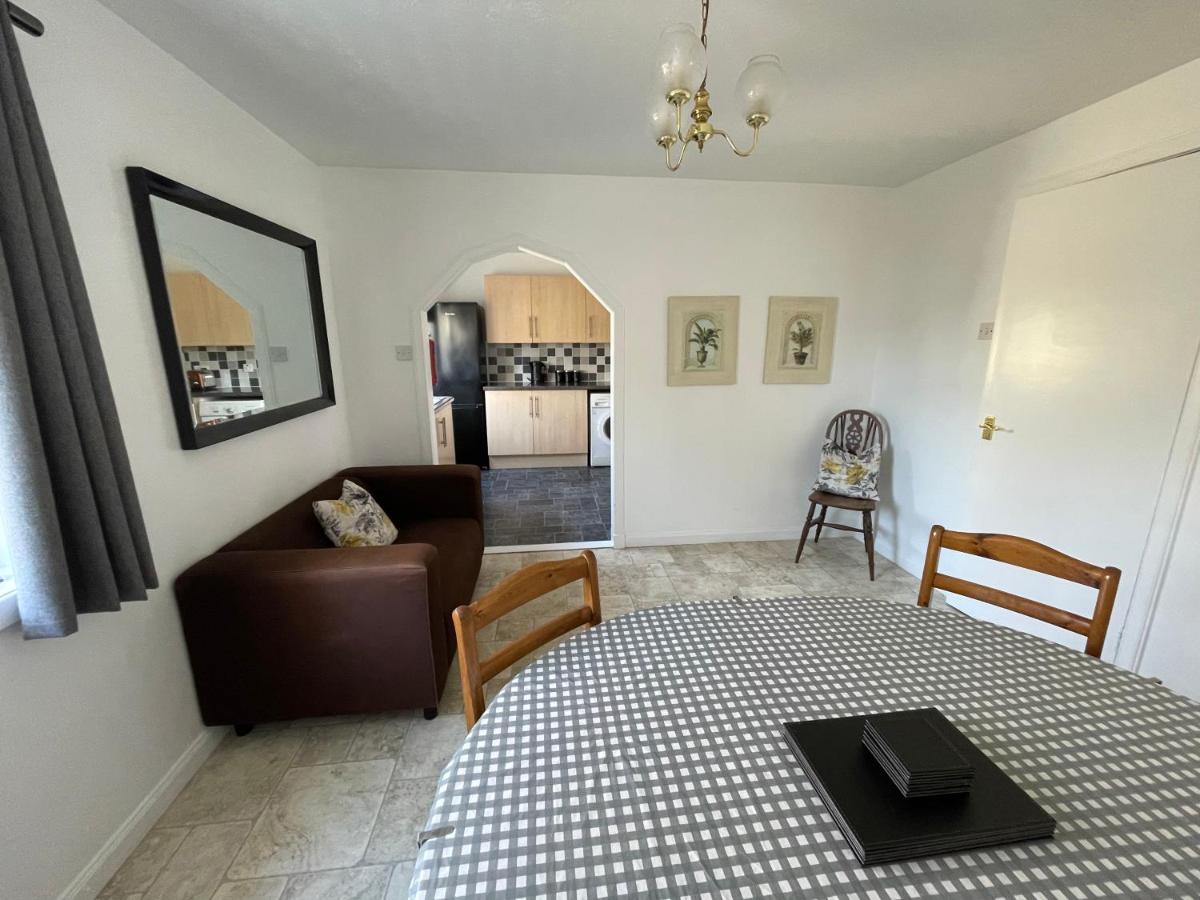 The Number Eleven Apartment - Housity