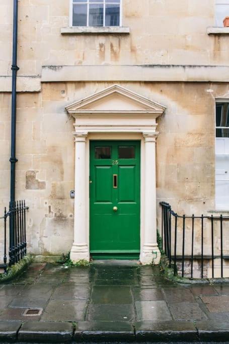 Garden maisonette in Bath city centre - Housity