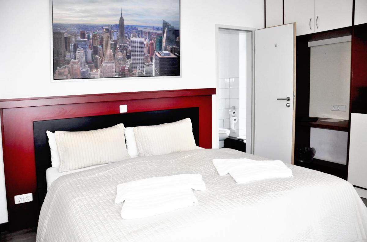 Suitetrails - 6 Rooms Apartments Berlin