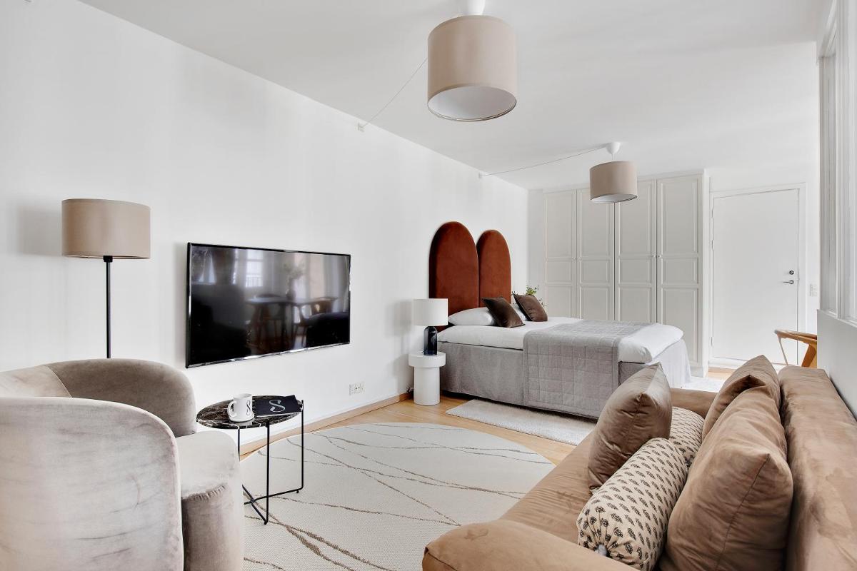 Sanders City - Popular One-Bedroom Apartment In the Lovely Capital - Housity