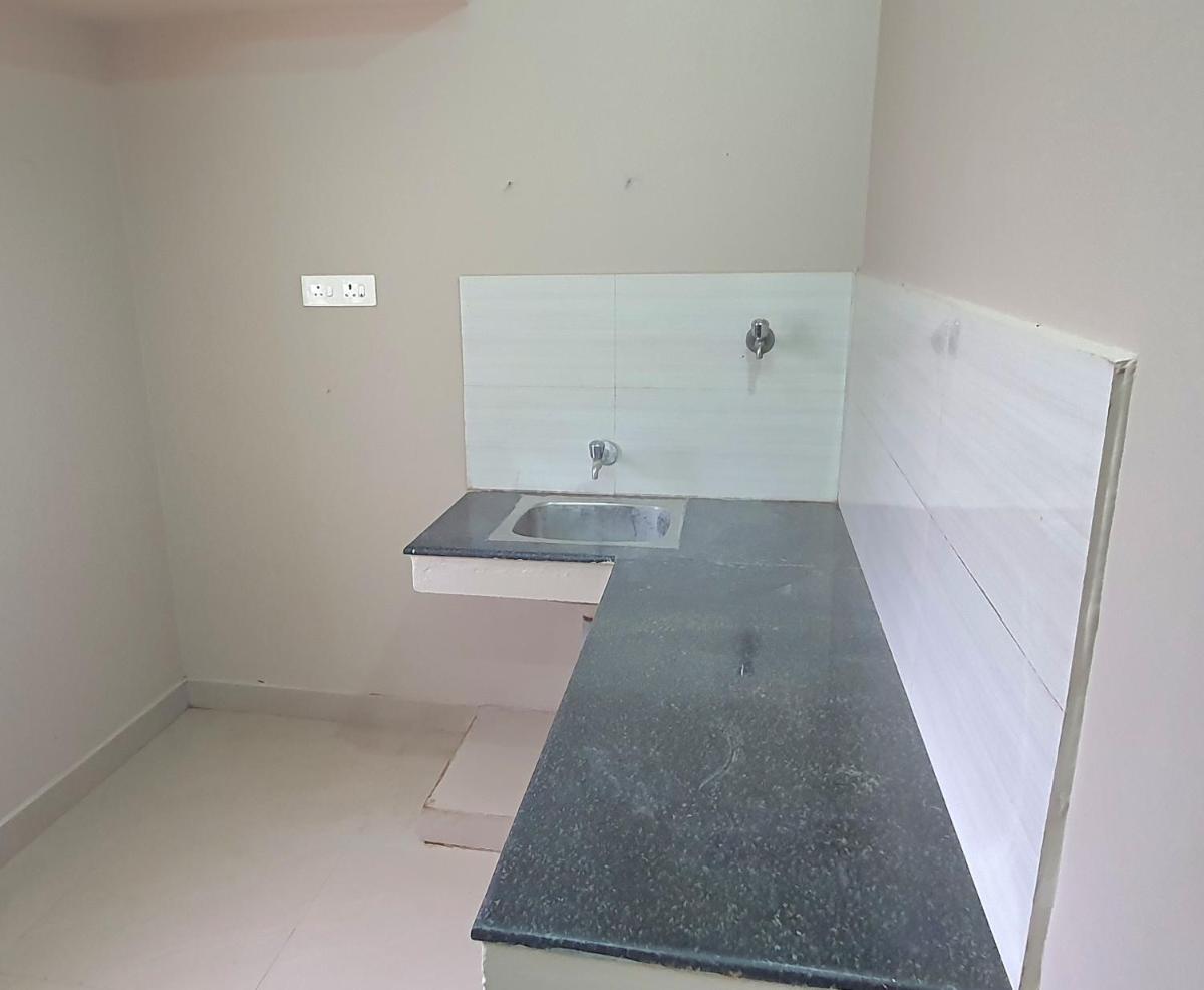 Hallima Service Apartments Home Stay purpose Guest House 2 - Housity