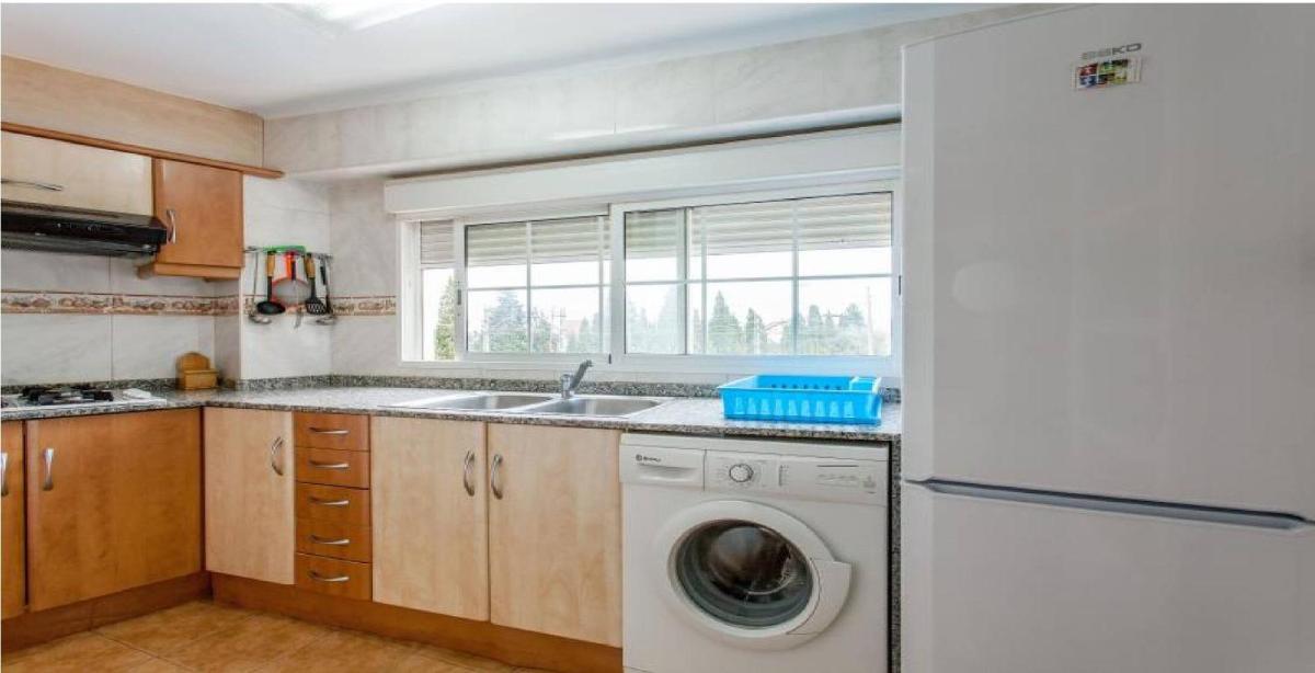 Wonderful Homelidays in Masias Moncada with shared outdoor pool - Housity