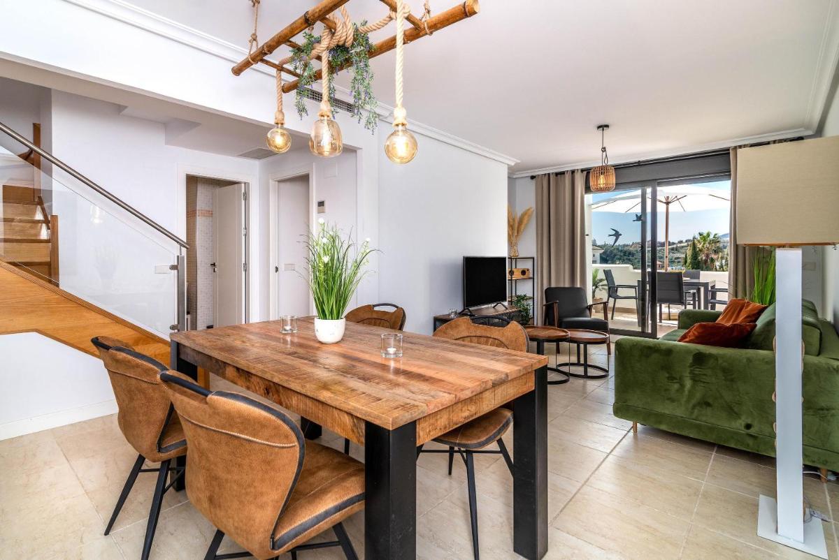 Penthouse Capricho Estepona - Housity