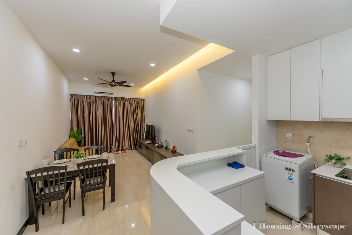Silverscape Deluxe Melaka by I Housing - Housity