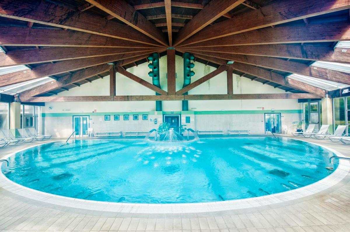 Piscina en o cerca de Lobios Caldaria Hotel Balneario