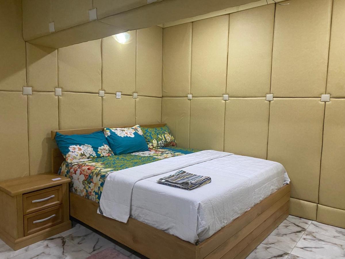 Suitetrails - Lovely Full Serviced Victoria Island Apartment