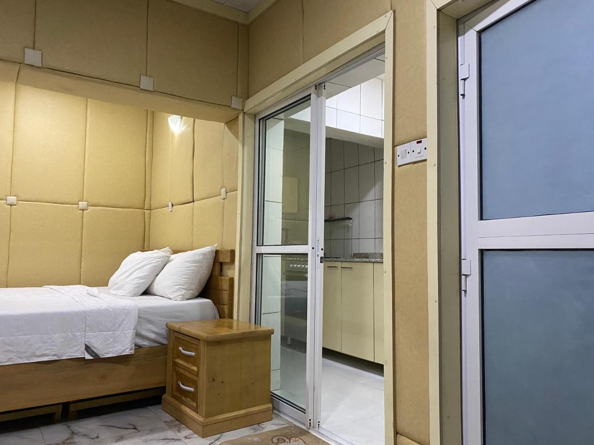 Suitetrails - Lovely Full Serviced Victoria Island Apartment
