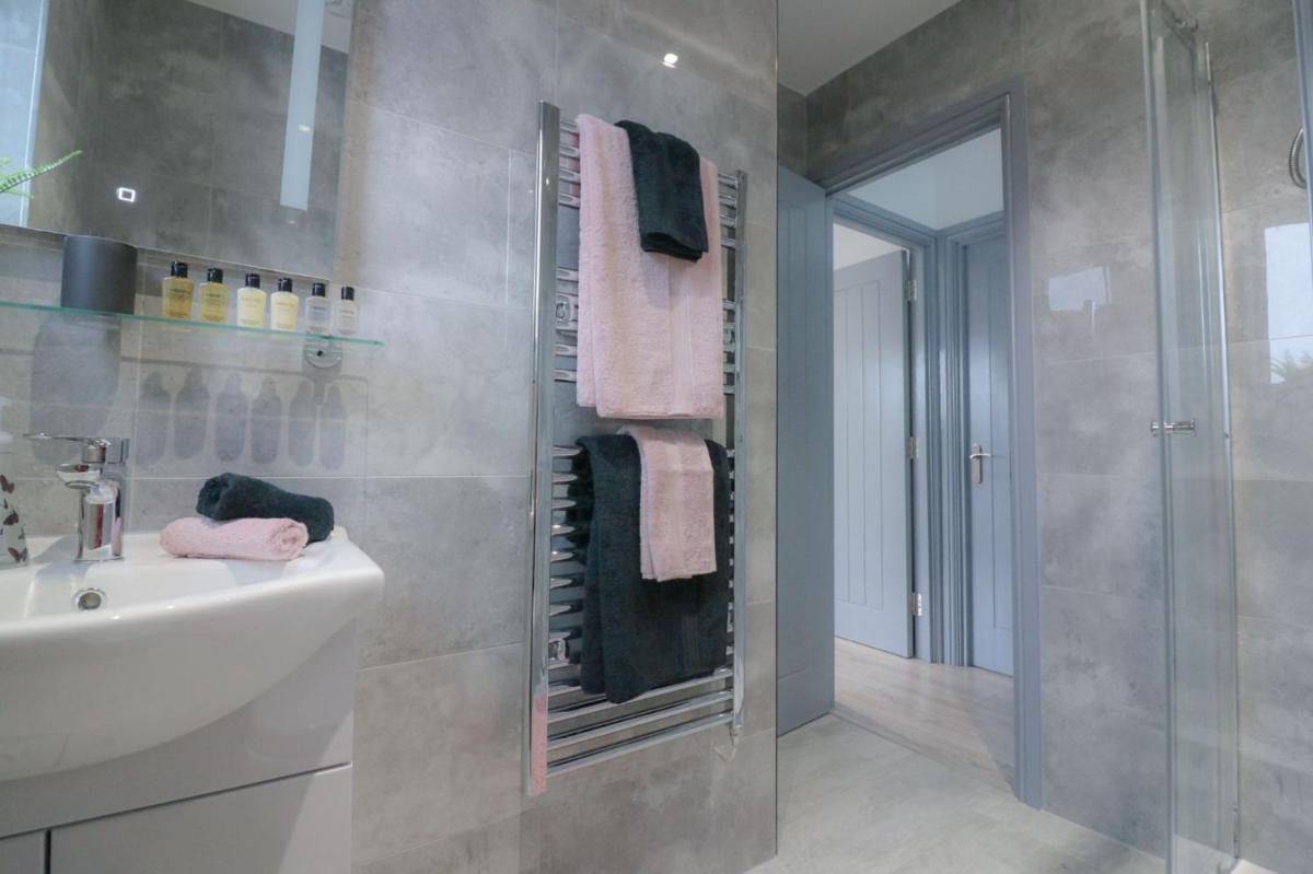 C Bright lovely 1-bed Loft apartment with Parking - Housity