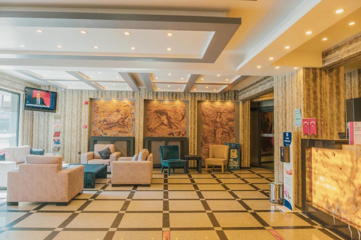 INN TOWN HOTEL - Housity