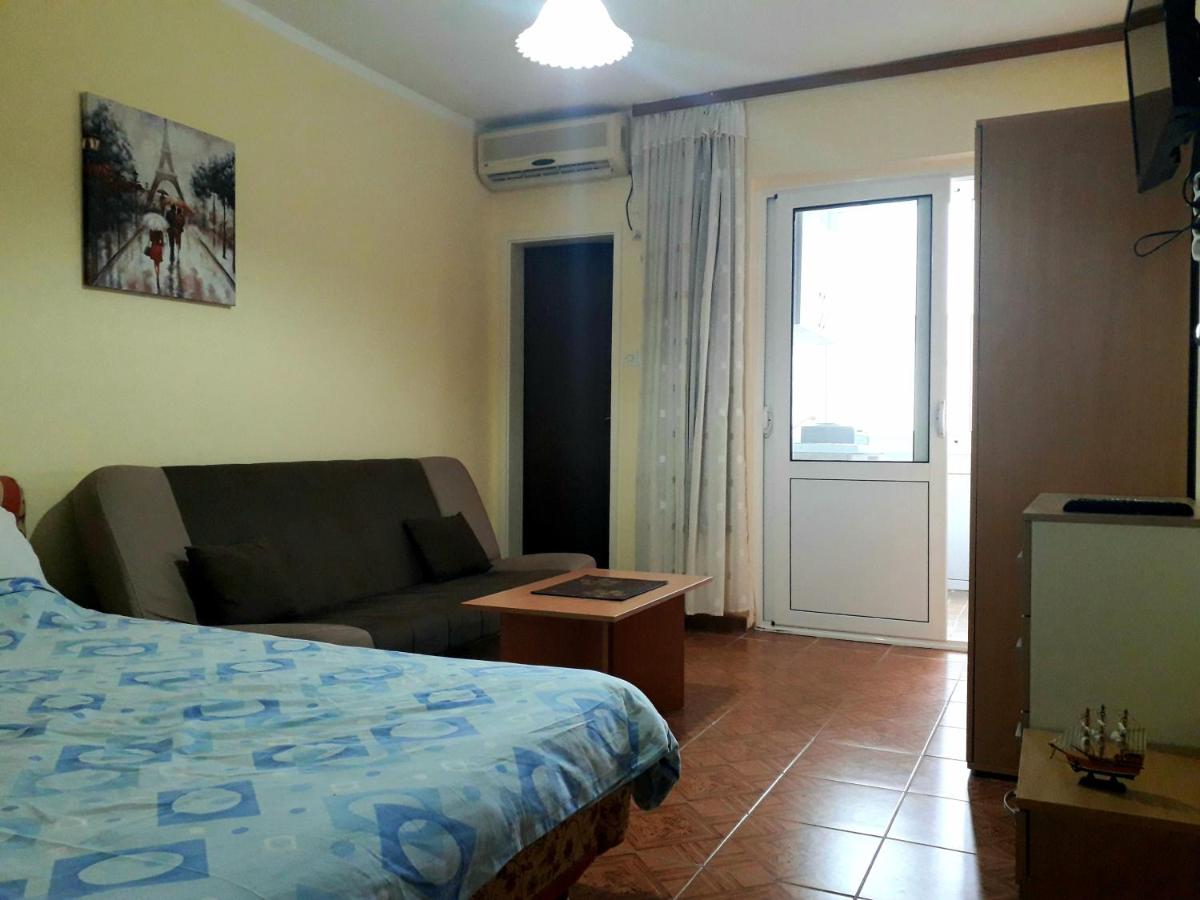 Central Point - Housity