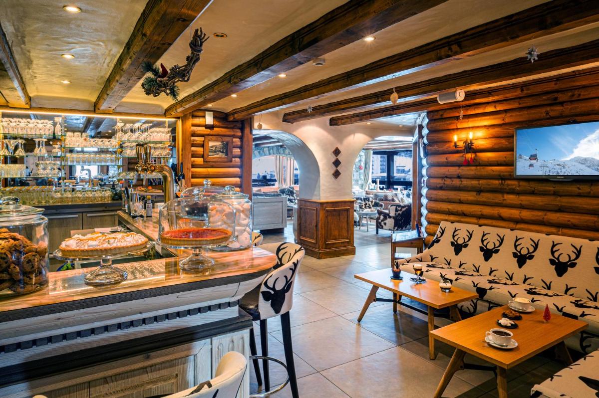 Nourriture dans l'hôtel ou à proximité