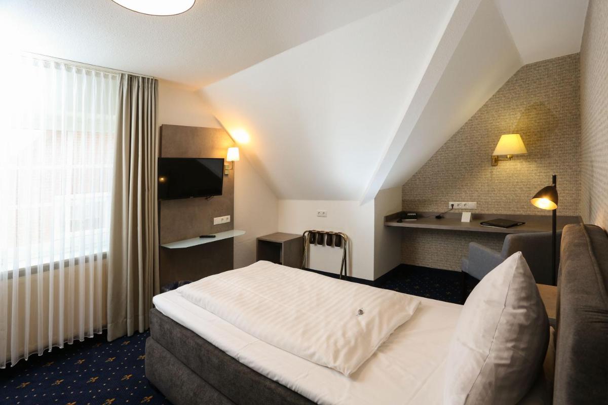 Hotel Zur Linde - Housity