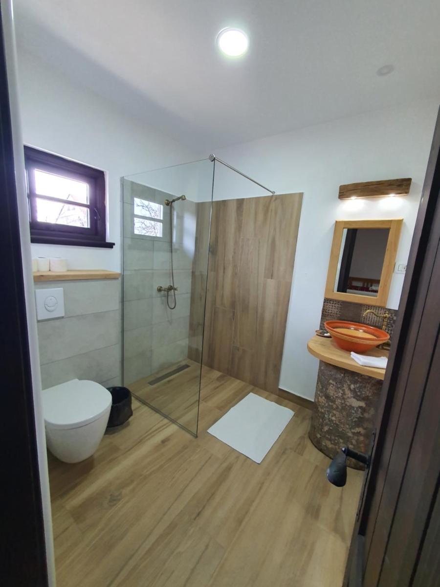 Ograda Bunicilor - Housity