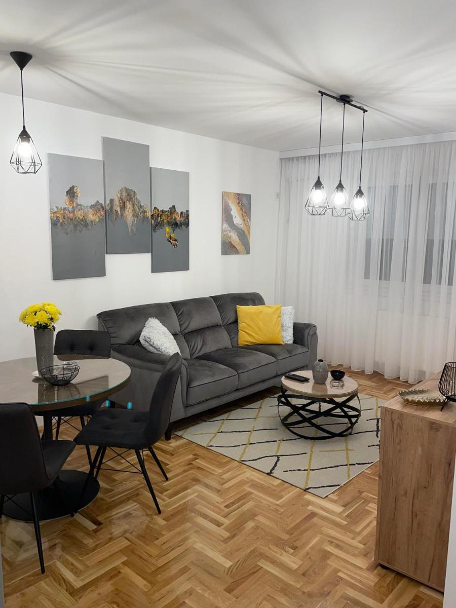 Apartments Novi Sad - Housity