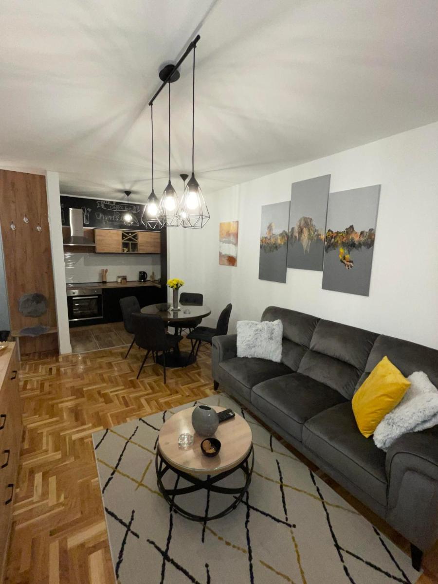 Apartments Novi Sad - Housity