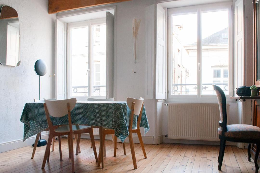 Le Pommeraye : Duplex hyper centre - Housity