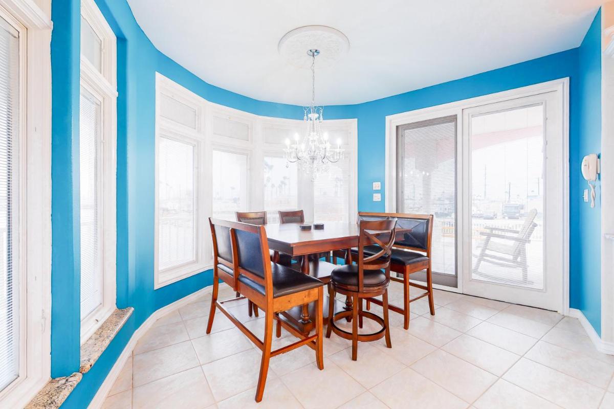Pelican Point - Housity